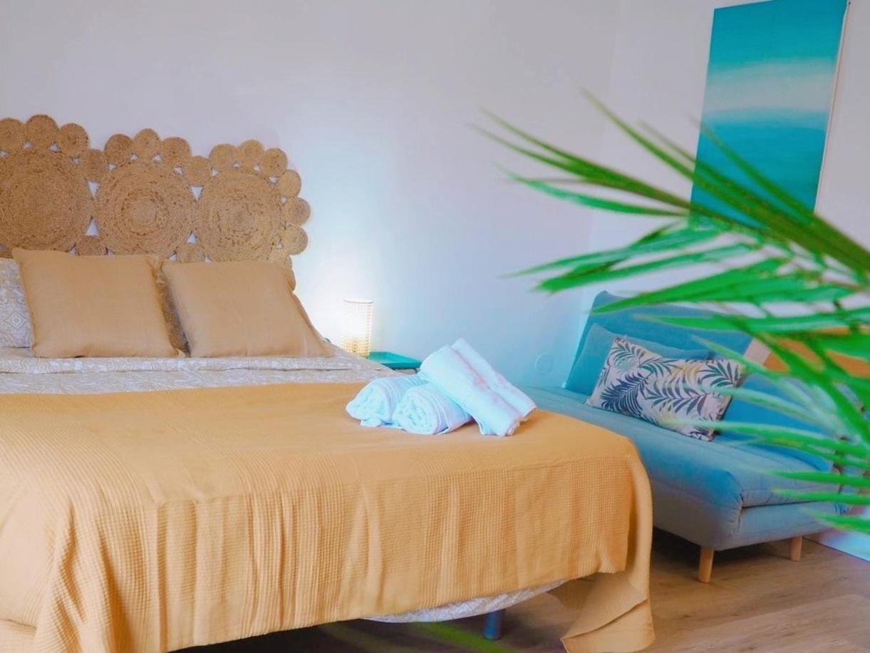 Bythewave Apartments