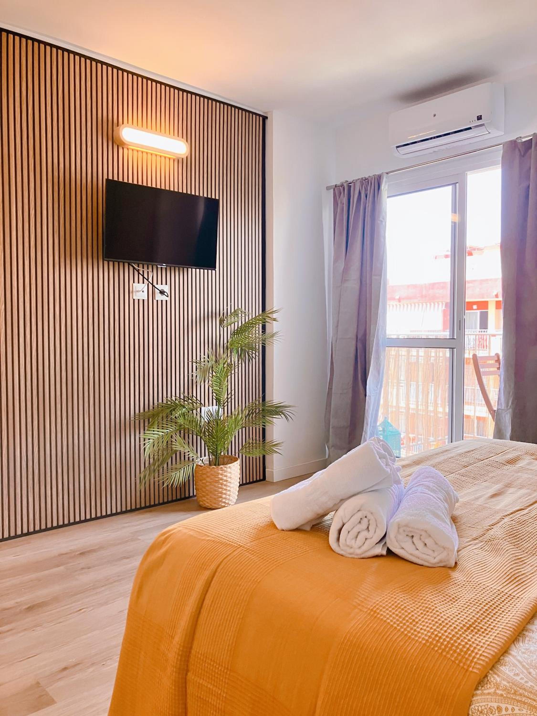 Bythewave Apartments