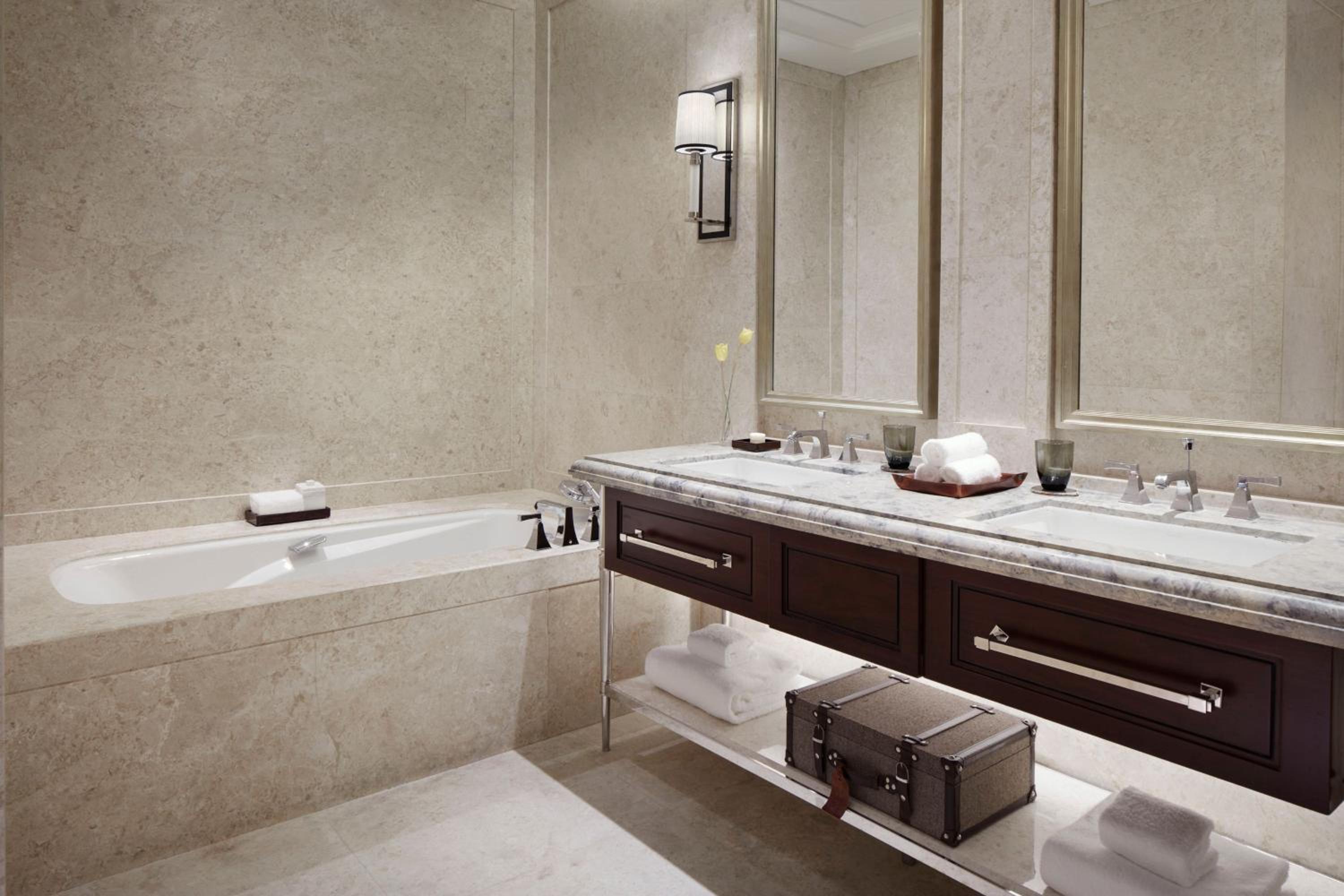 The Ritz-Carlton, Haikou