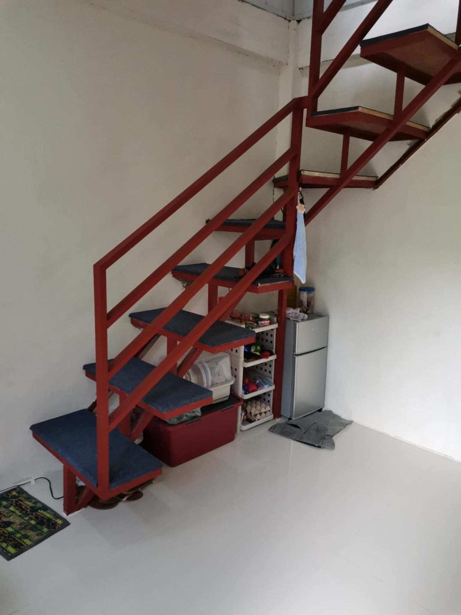 1 Bed House - Sleeps 2 - Parking - Wifi view 2