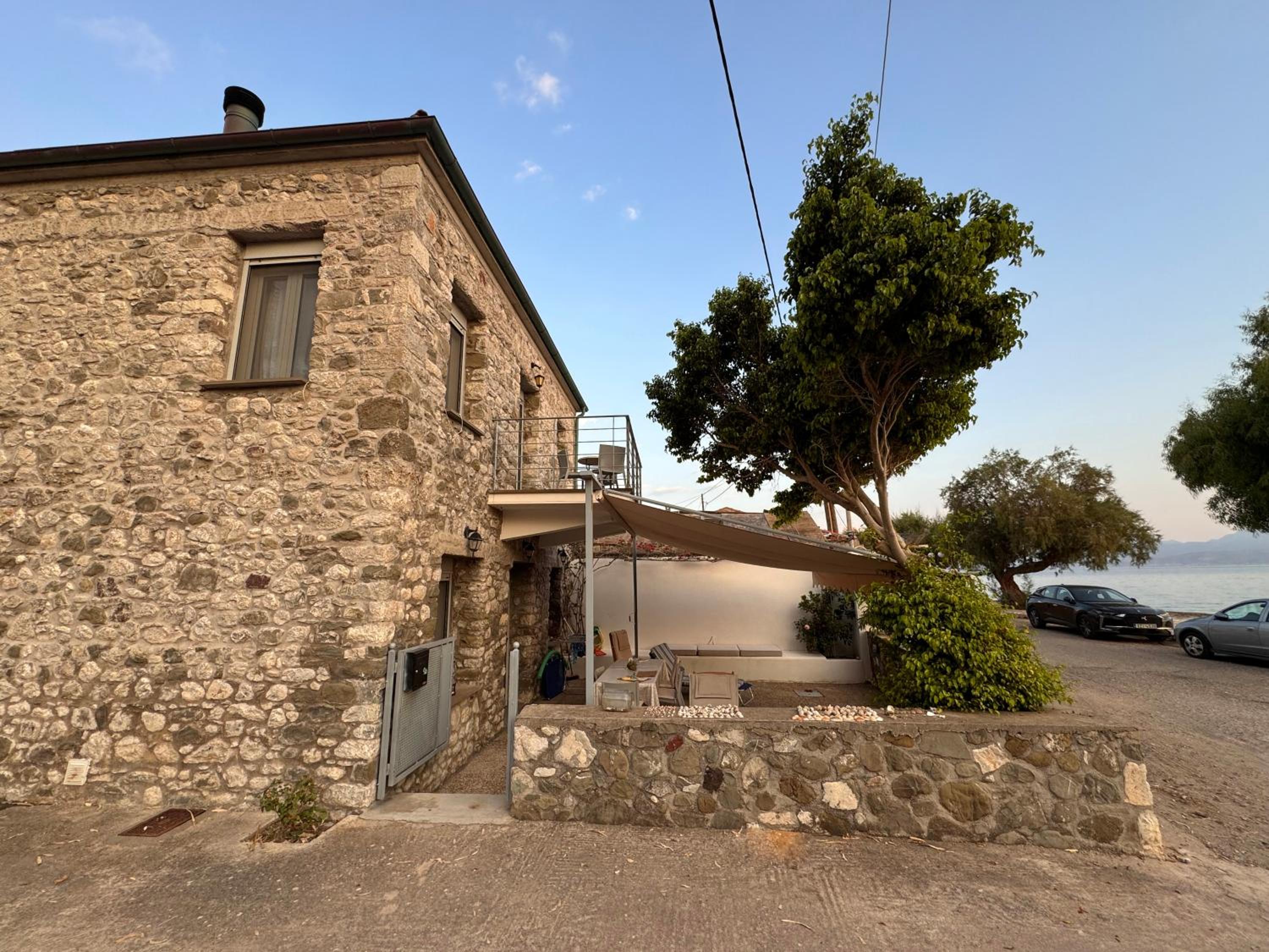 Ianos Maisonette