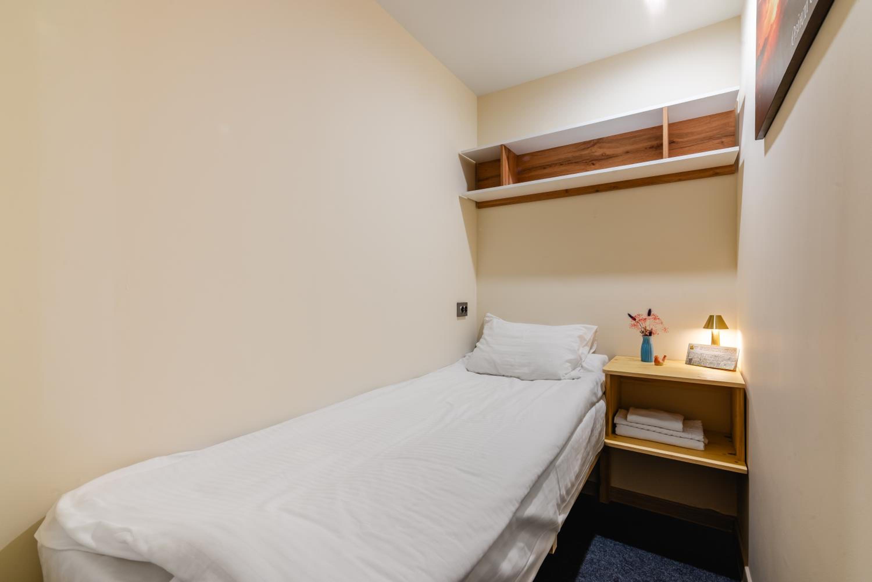 AYKUN Capsule Hotel
