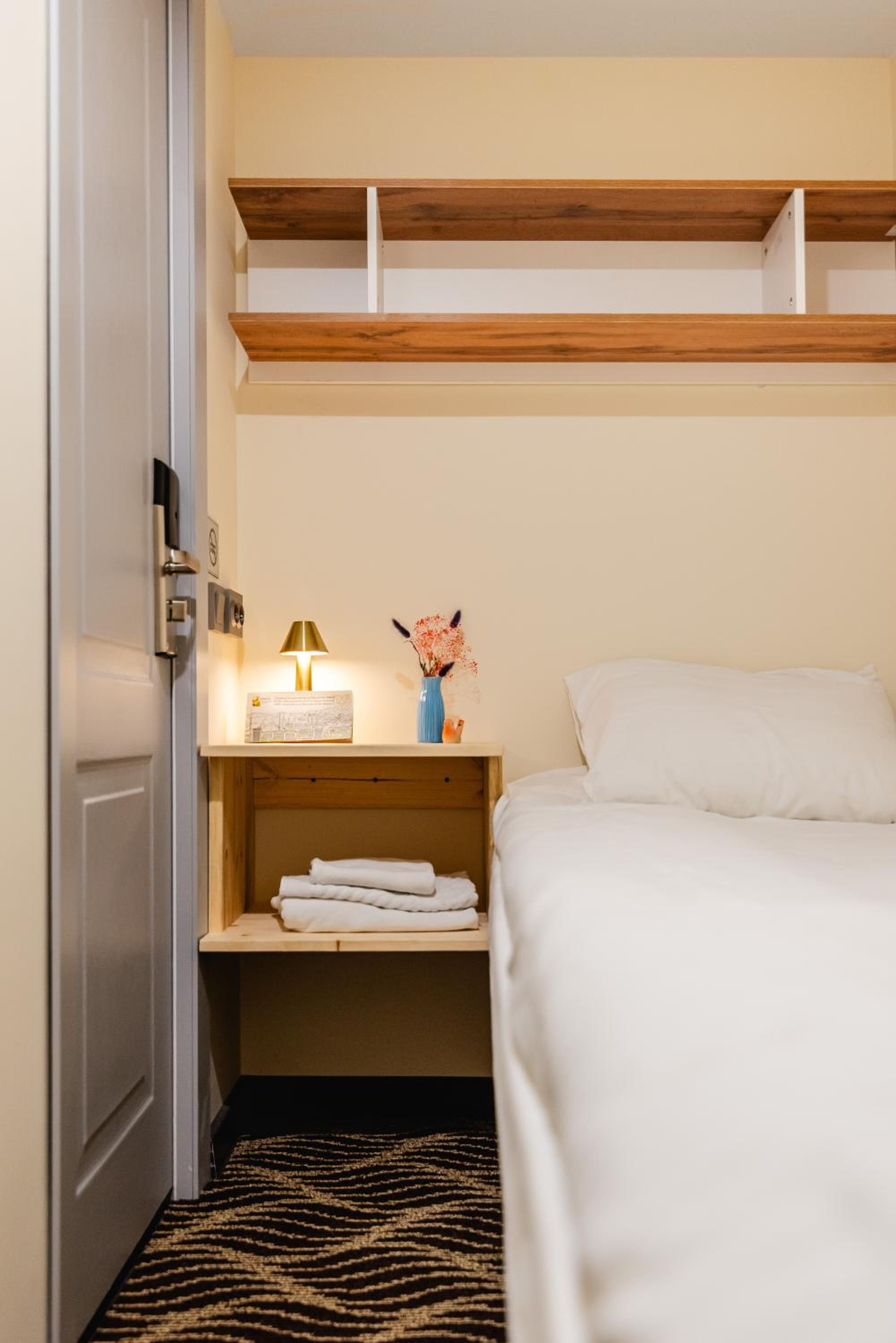AYKUN Capsule Hotel