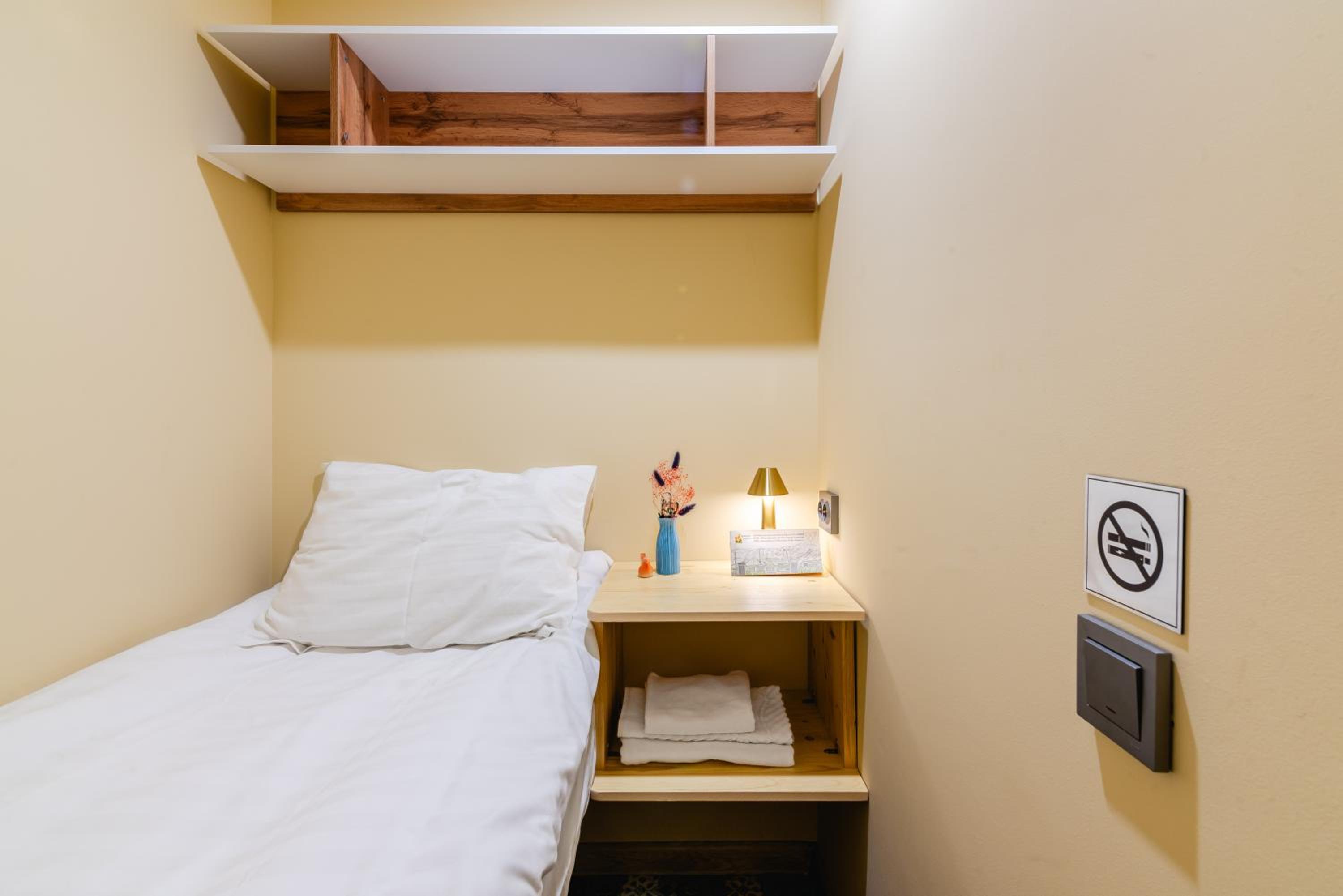 AYKUN Capsule Hotel