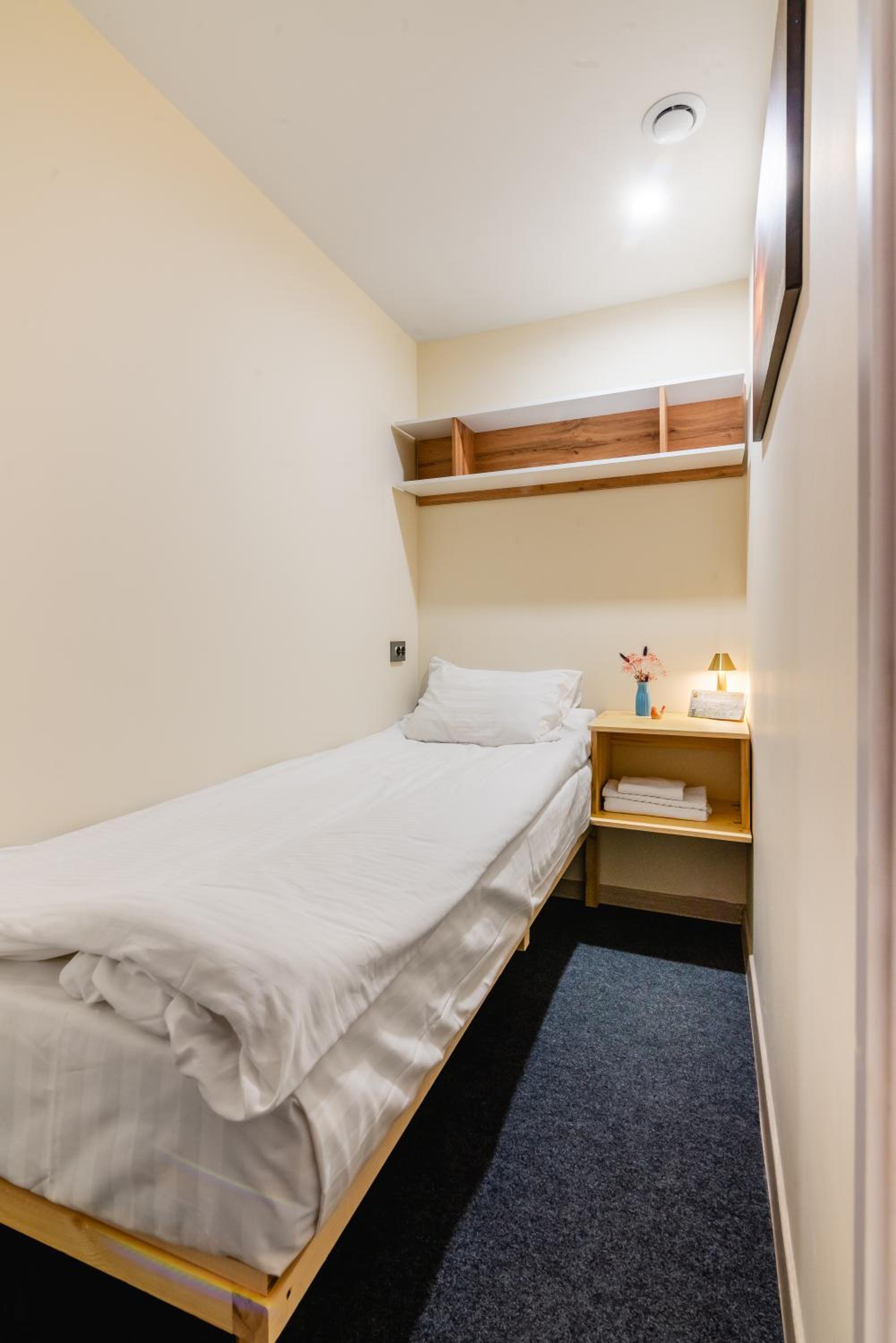 AYKUN Capsule Hotel