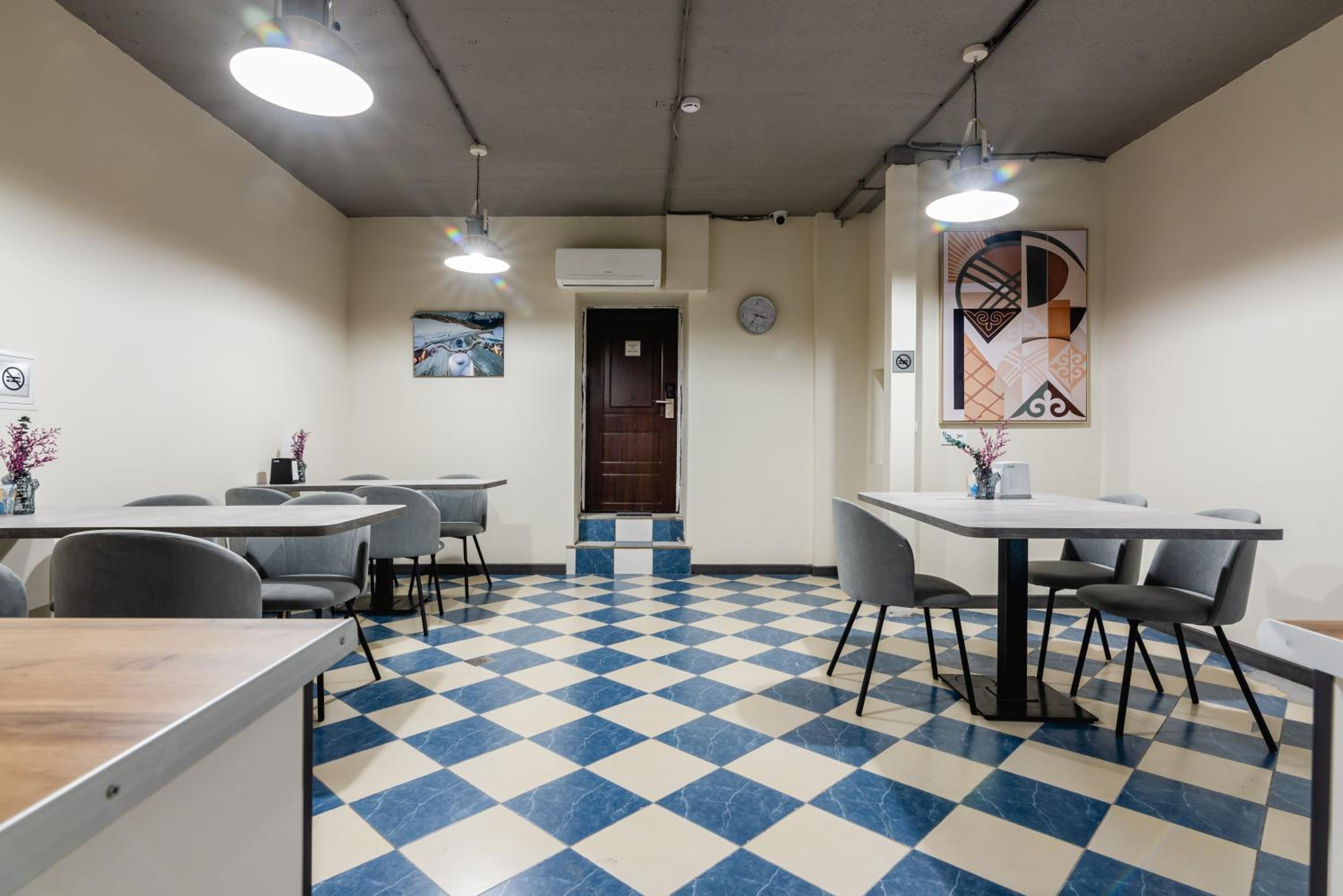 AYKUN Capsule Hotel