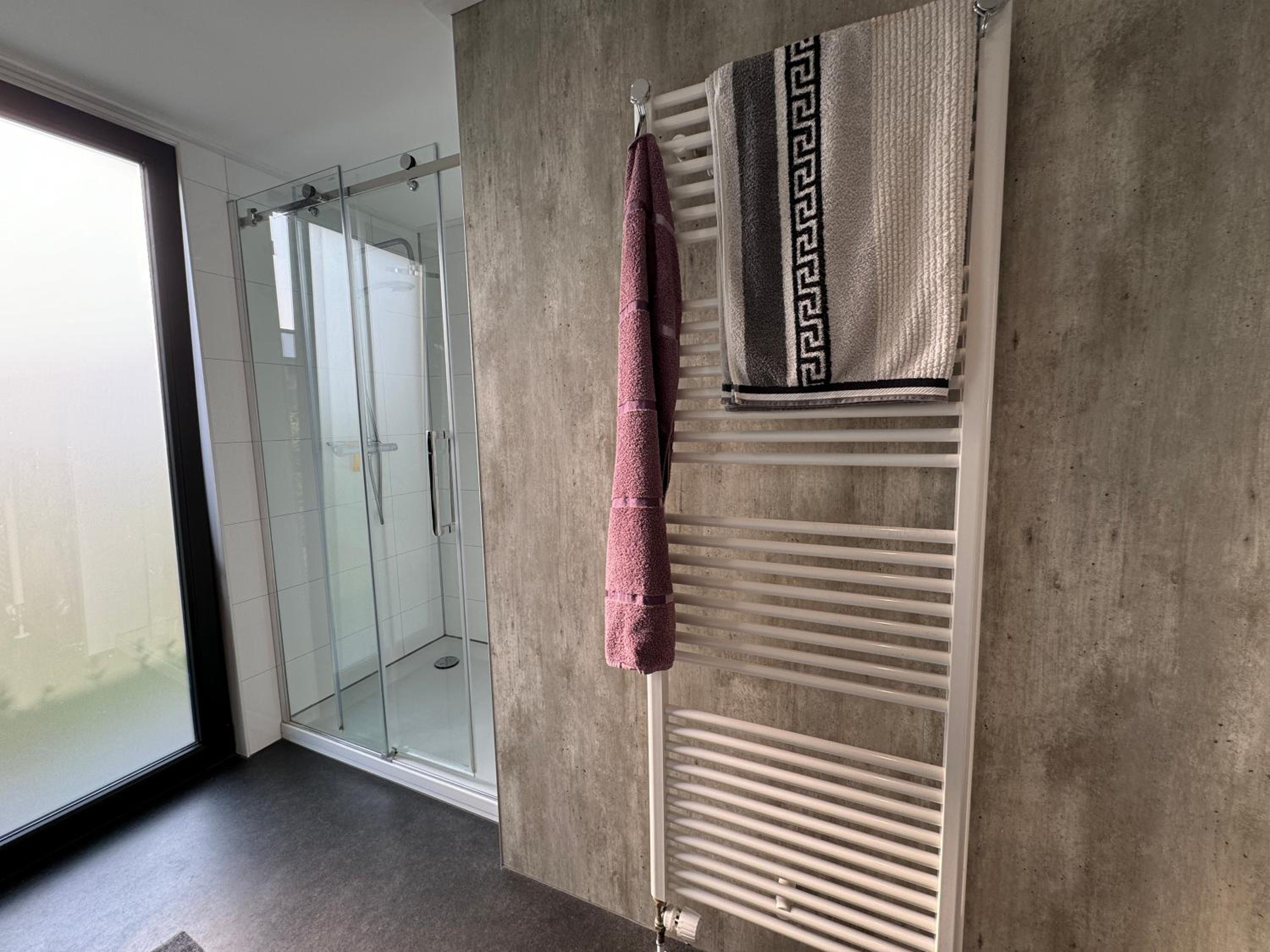 Photo 43