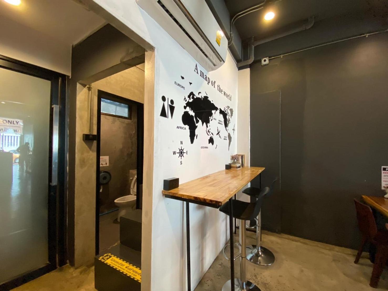 Ekanek Hostel