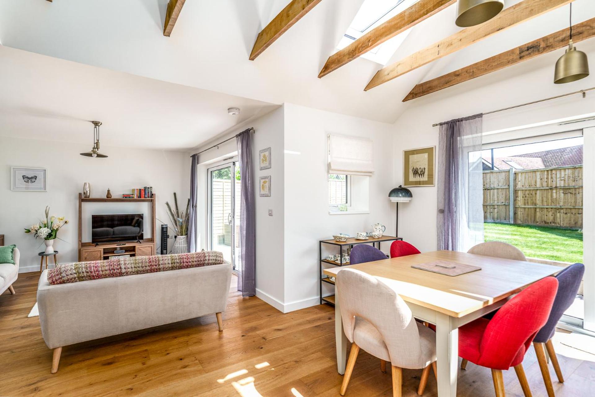 Bungalow Close to South Downs & Beach view 2