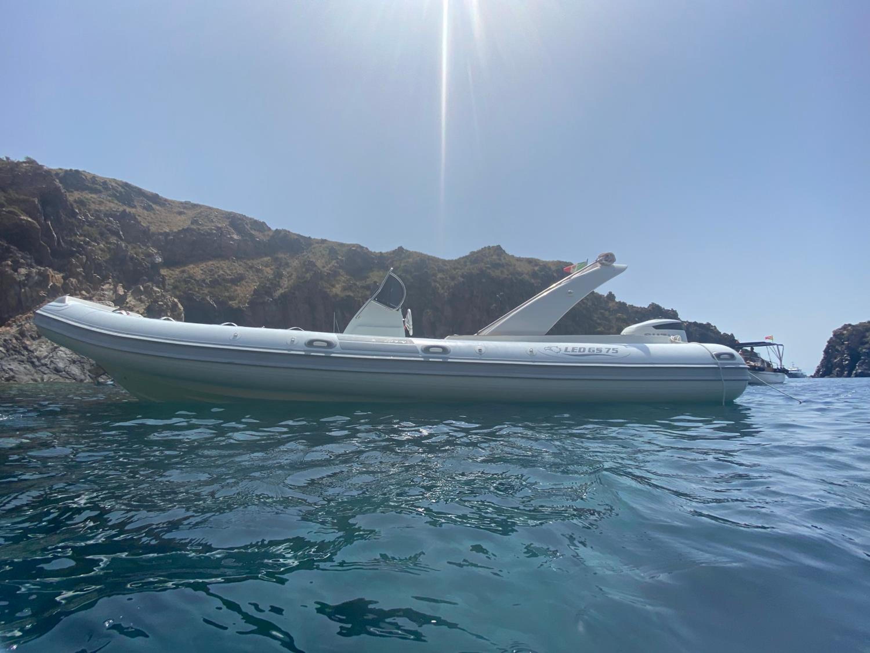 Villa GLORIA intero alloggio sulla spiaggia 8 posti letto 15 minuti da Palermo e 35 da Cefalu view 2