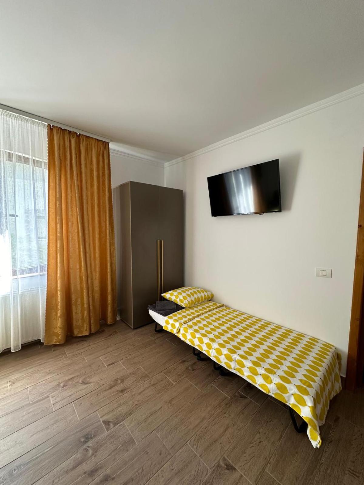 Serenity Apartments and Studios
