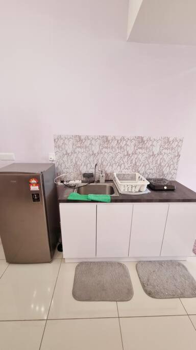 Comfortable Cozy Apartment Top Floor photo 7