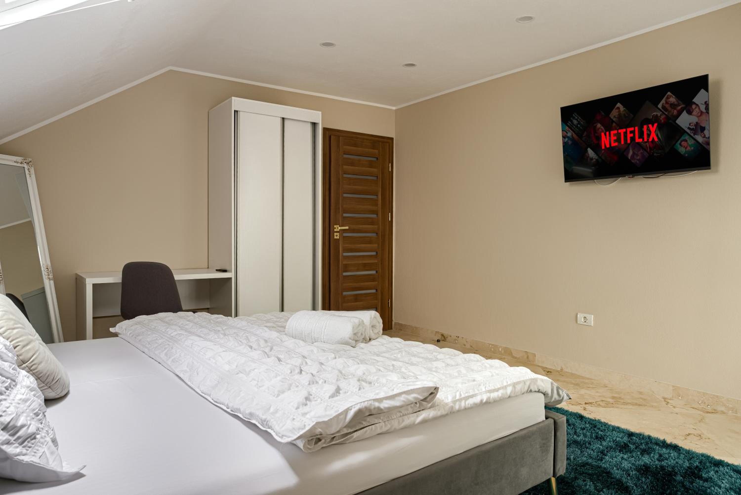 Sika Grand Palladium Garden & Spa Central Apartment - cazare Arad - self check in