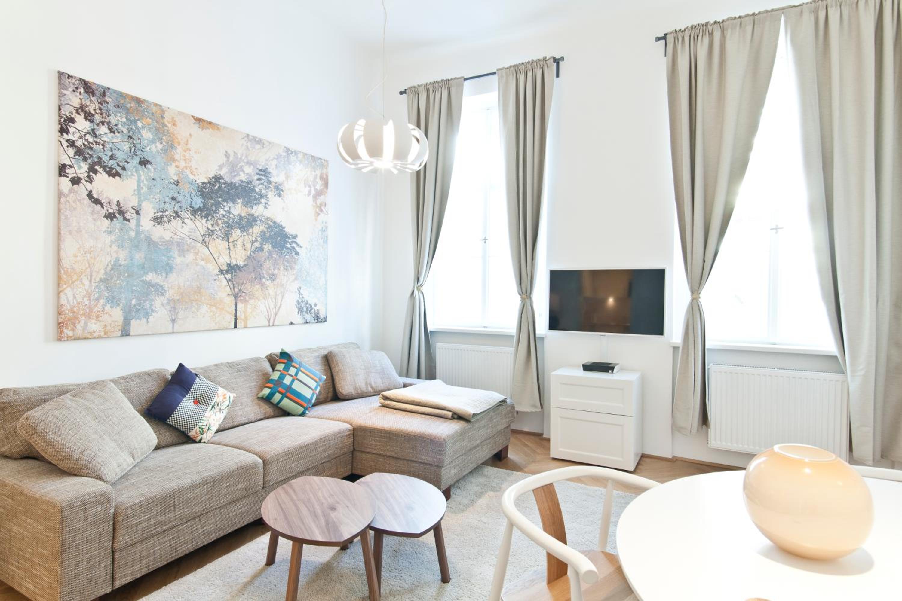 HeyMi Apartments Oper