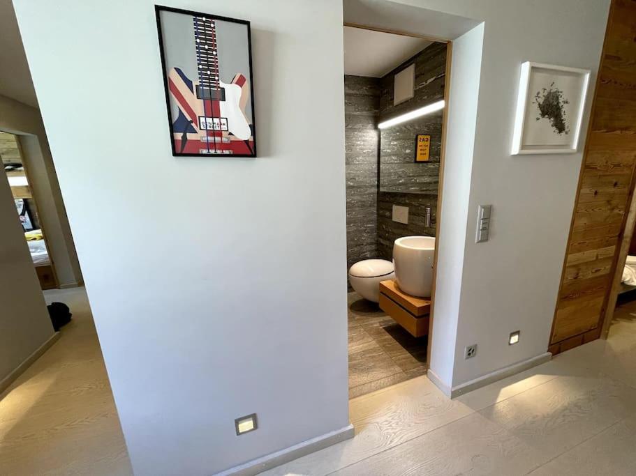 Private luxury 4 bedroom apartment in Flims Waldhaus