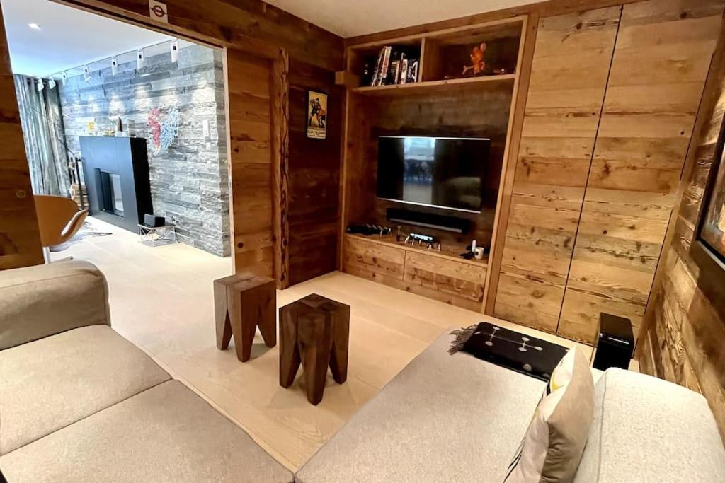 Private luxury 4 bedroom apartment in Flims Waldhaus