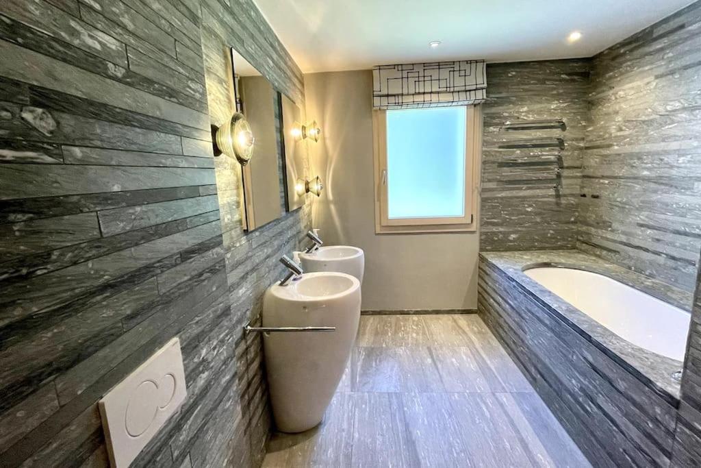 Private luxury 4 bedroom apartment in Flims Waldhaus