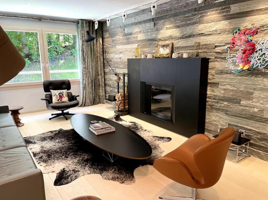 Private luxury 4 bedroom apartment in Flims Waldhaus