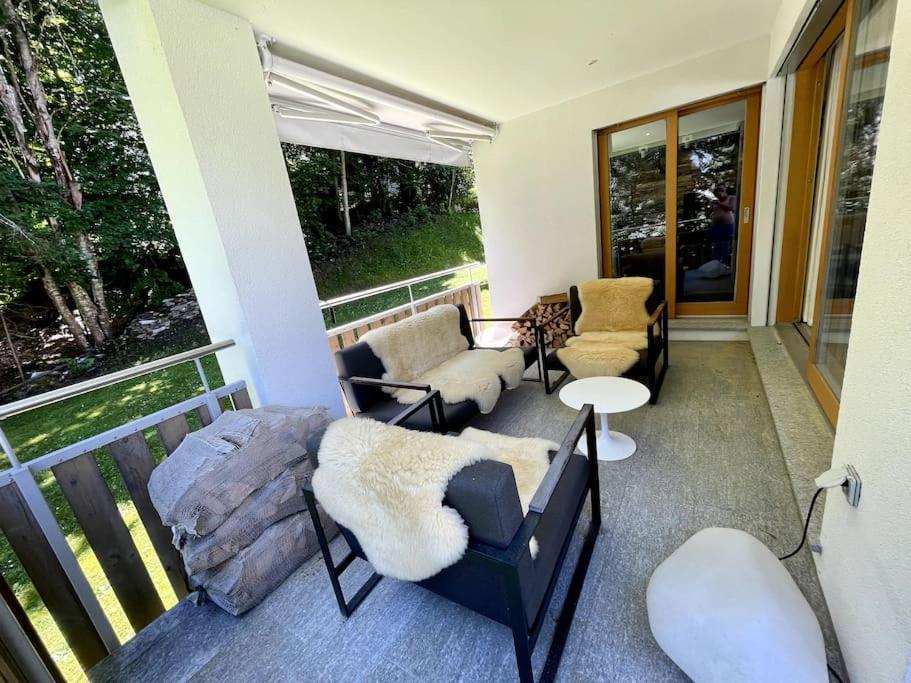 Private luxury 4 bedroom apartment in Flims Waldhaus