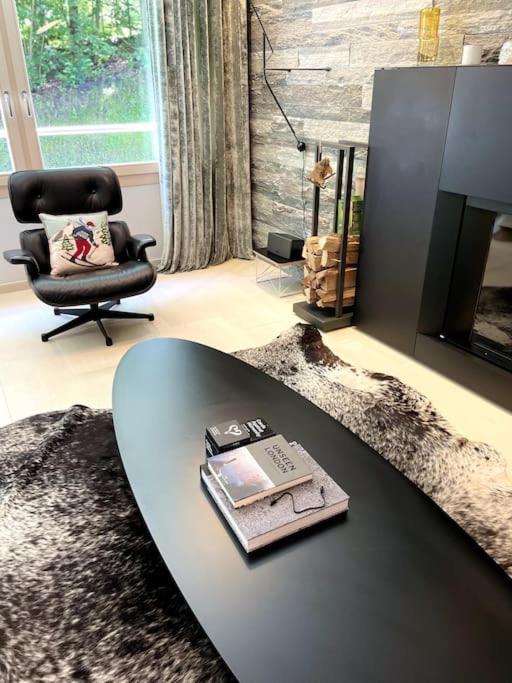 Private luxury 4 bedroom apartment in Flims Waldhaus