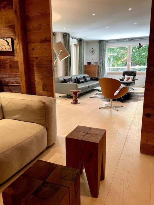 Private luxury 4 bedroom apartment in Flims Waldhaus
