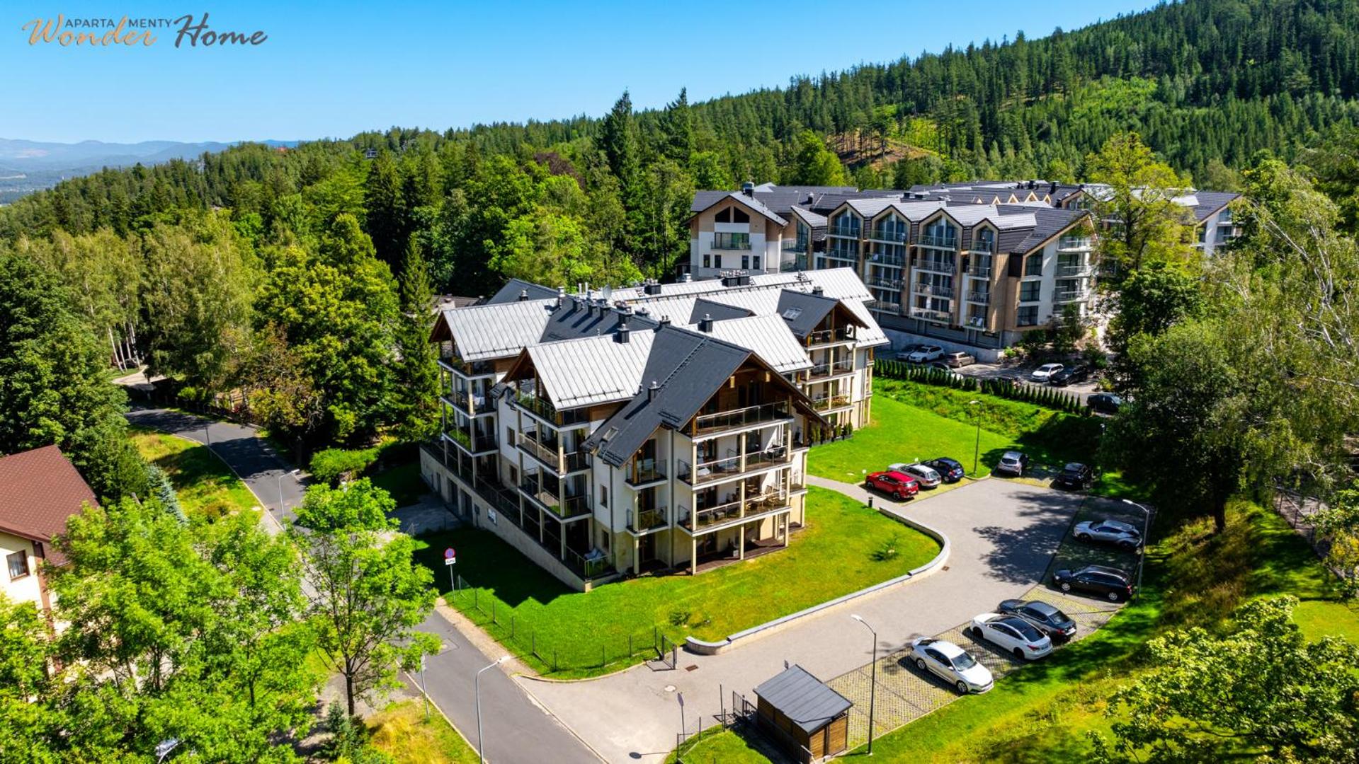 Wonder Home - Apartament z balkonem z widokiem na góry, blisko szlaków, w spokojnej części Karpacza
