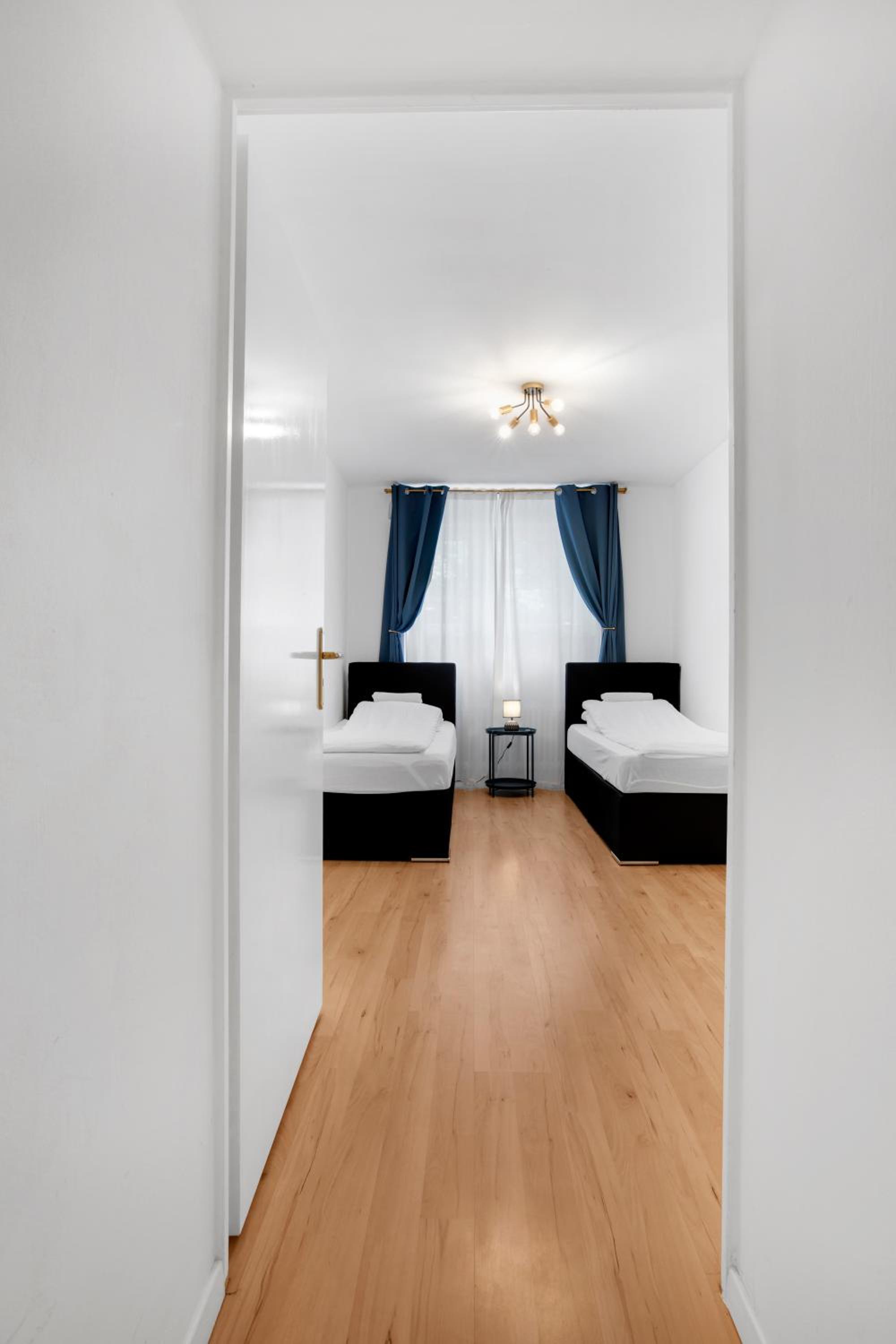central 3 Bedroom Apartment in Kreuzberg