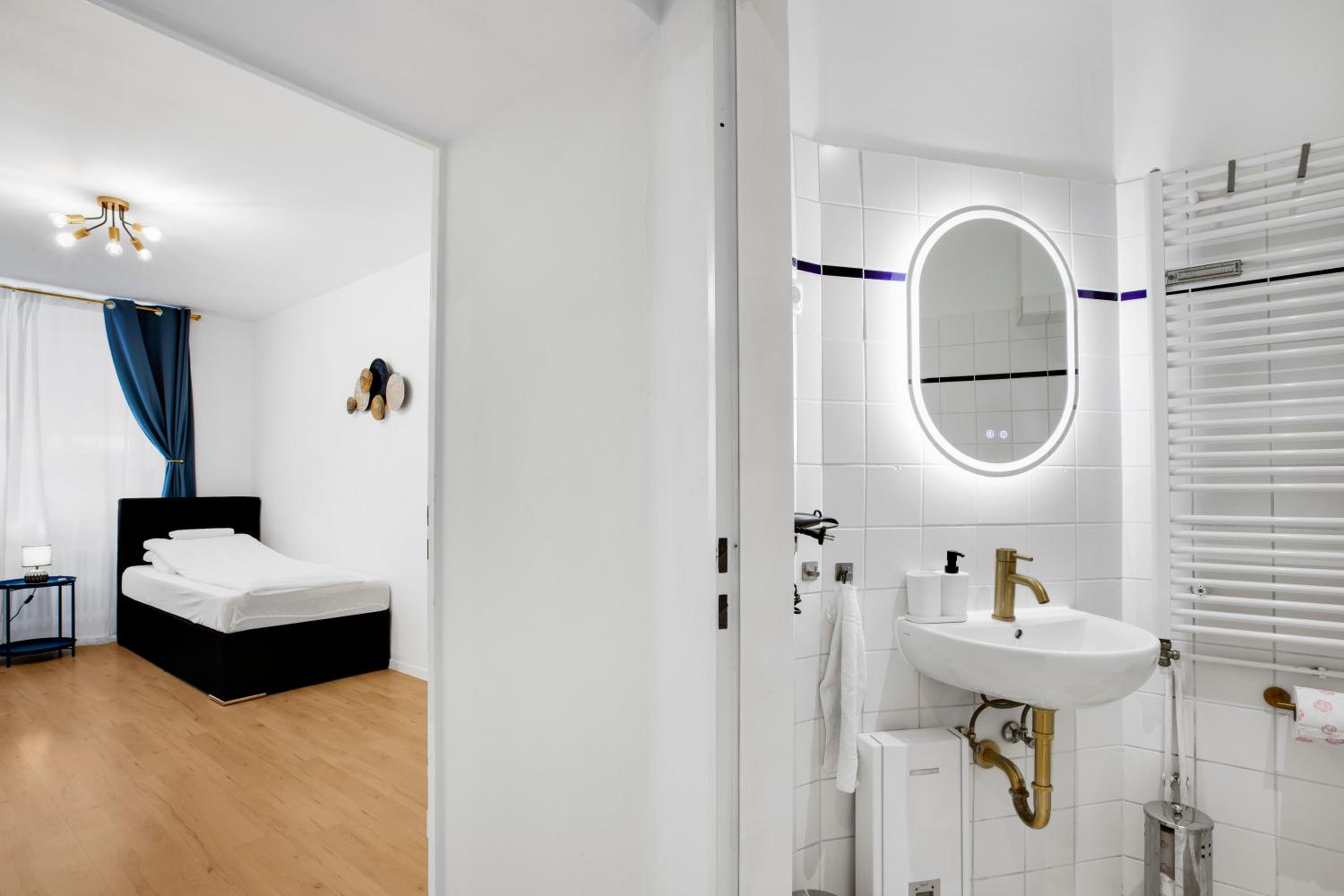 central 3 Bedroom Apartment in Kreuzberg