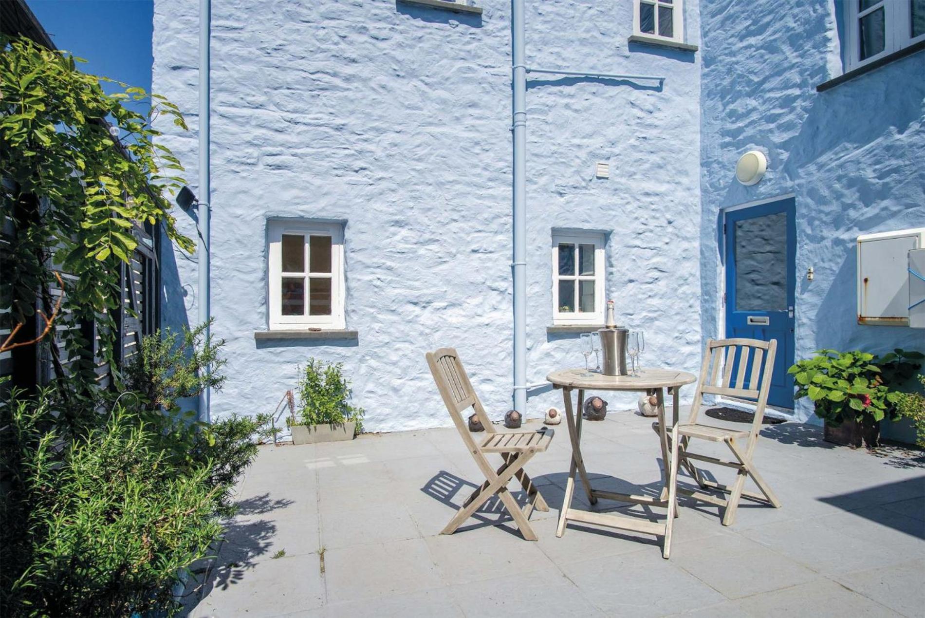 Sea Glass - 2 Bedroom Apartment - Manorbier view 4
