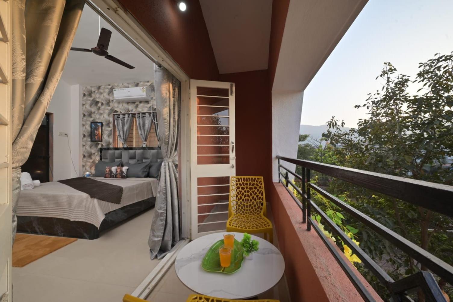 EMPYREAN STAY ll 2BHK II LUCIFER VILLA ll PRIVATE POOL II