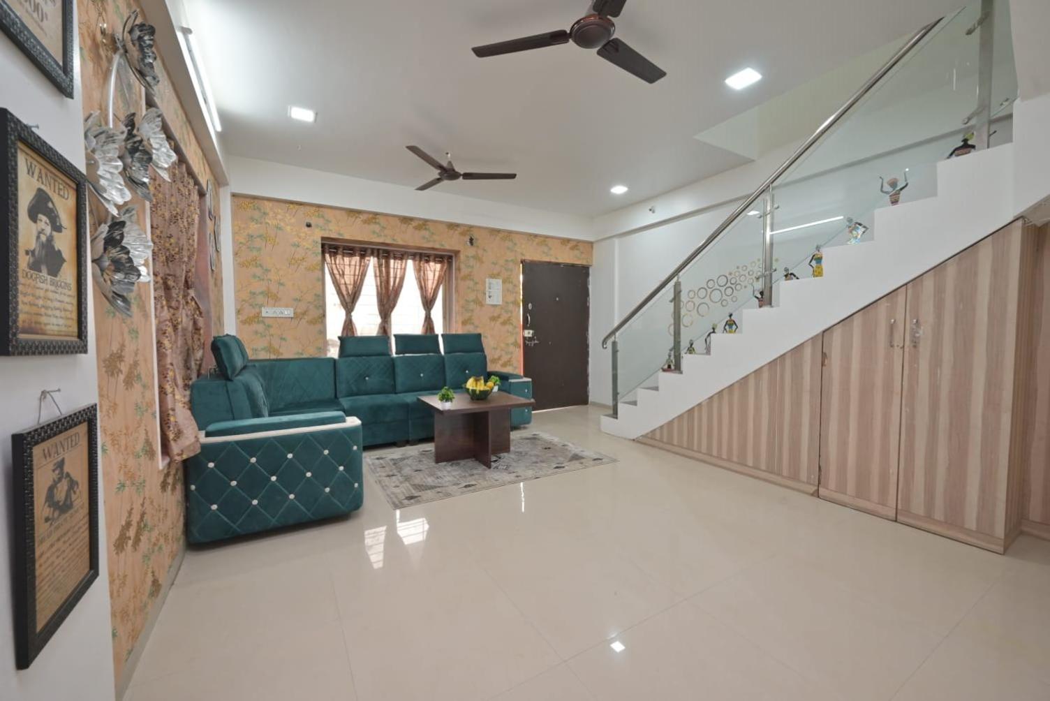 EMPYREAN STAY ll 2BHK II LUCIFER VILLA ll PRIVATE POOL II