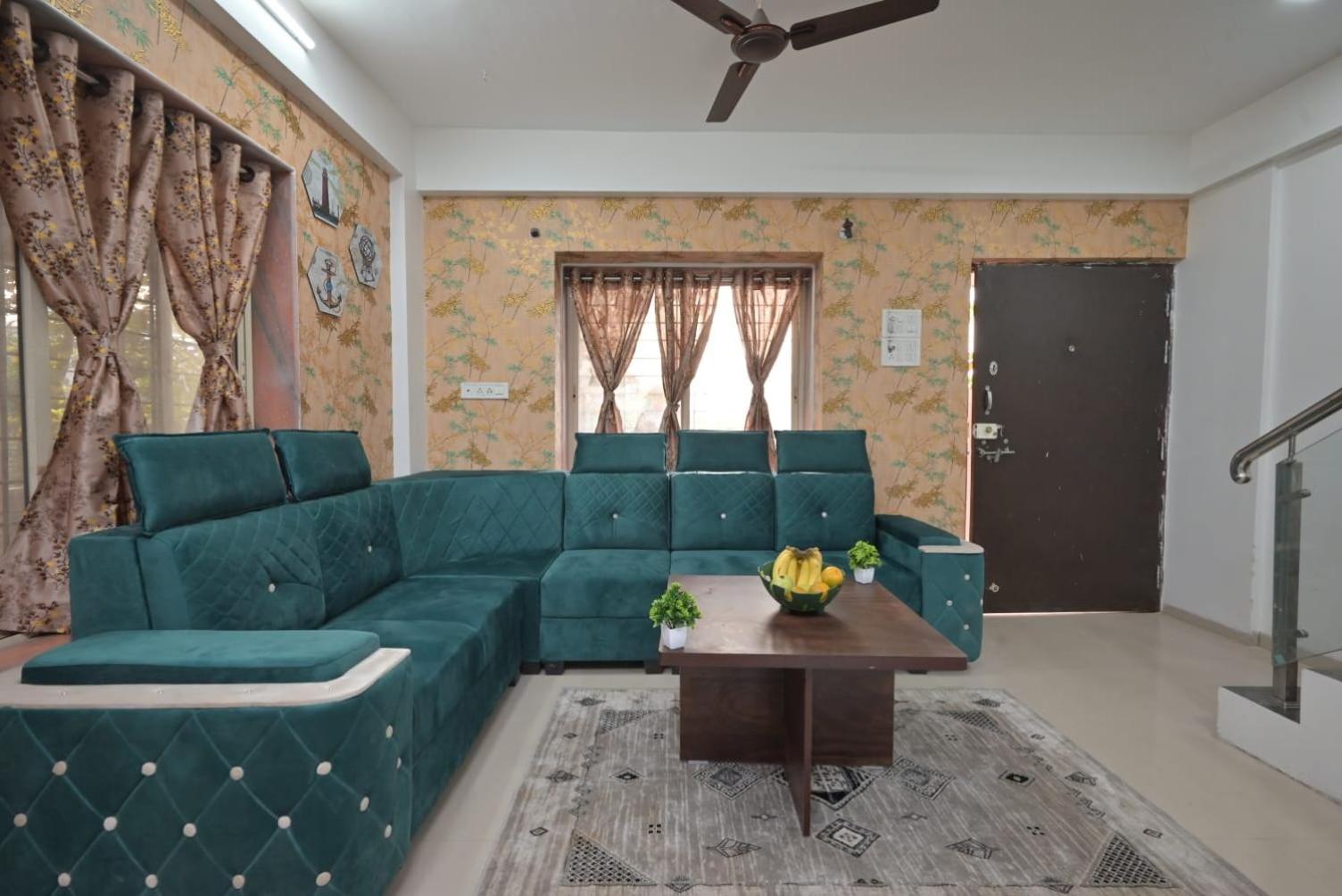 EMPYREAN STAY ll 2BHK II LUCIFER VILLA ll PRIVATE POOL II