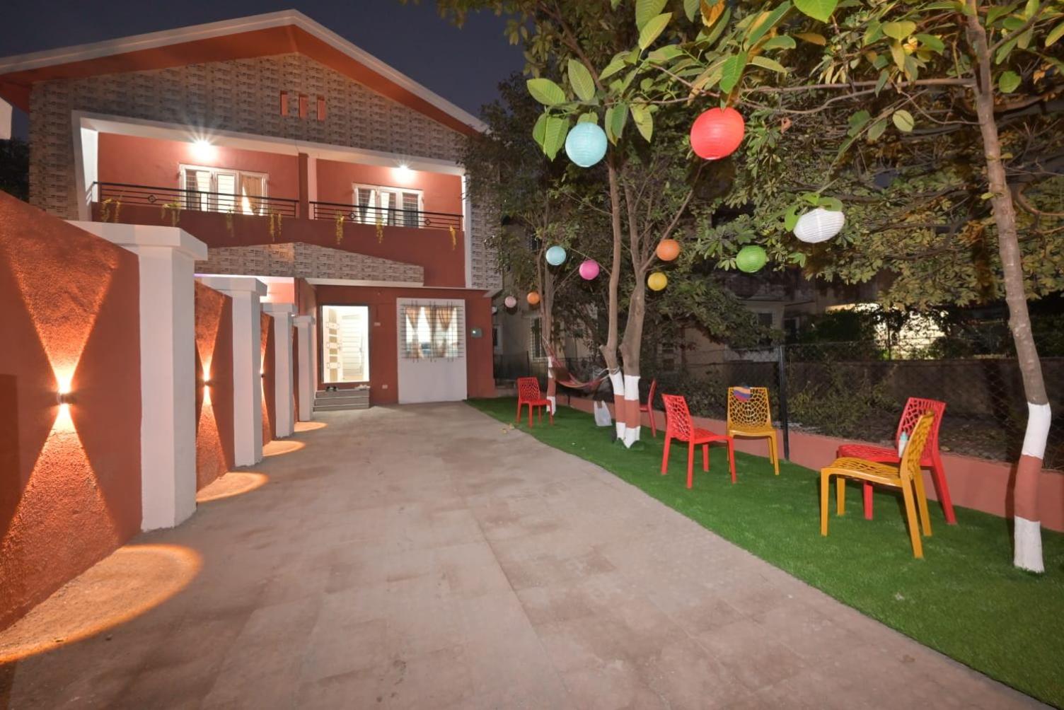 EMPYREAN STAY ll 2BHK II LUCIFER VILLA ll PRIVATE POOL II