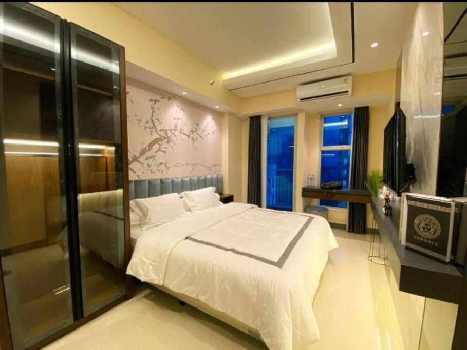 Atarashi Benson Studio Apartment