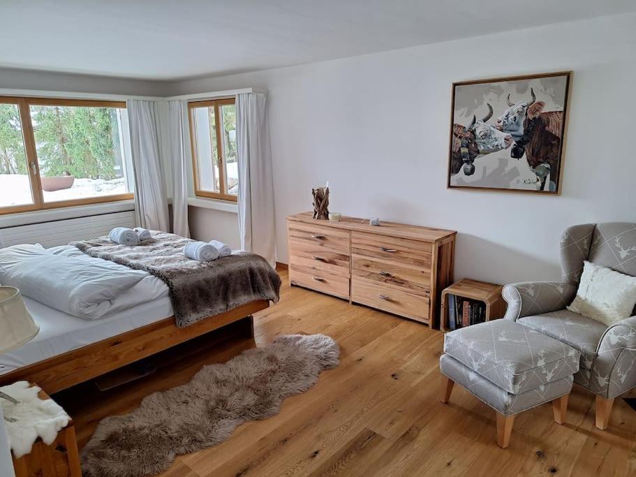 Luxury Chalet in Laax with Stunning Views