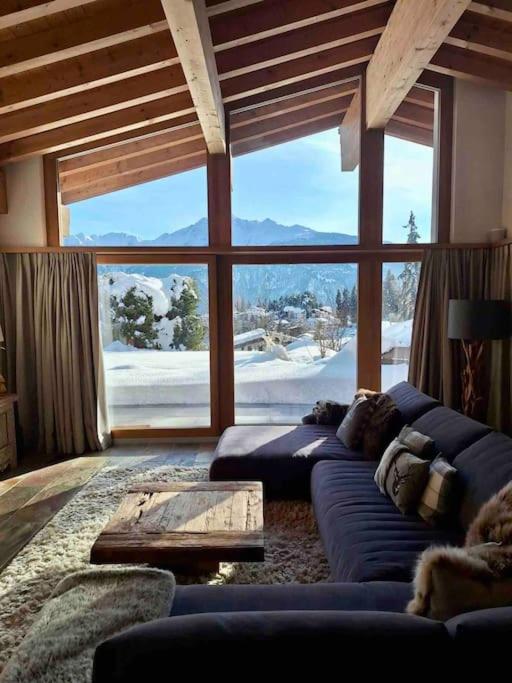 Luxury Chalet in Laax with Stunning Views