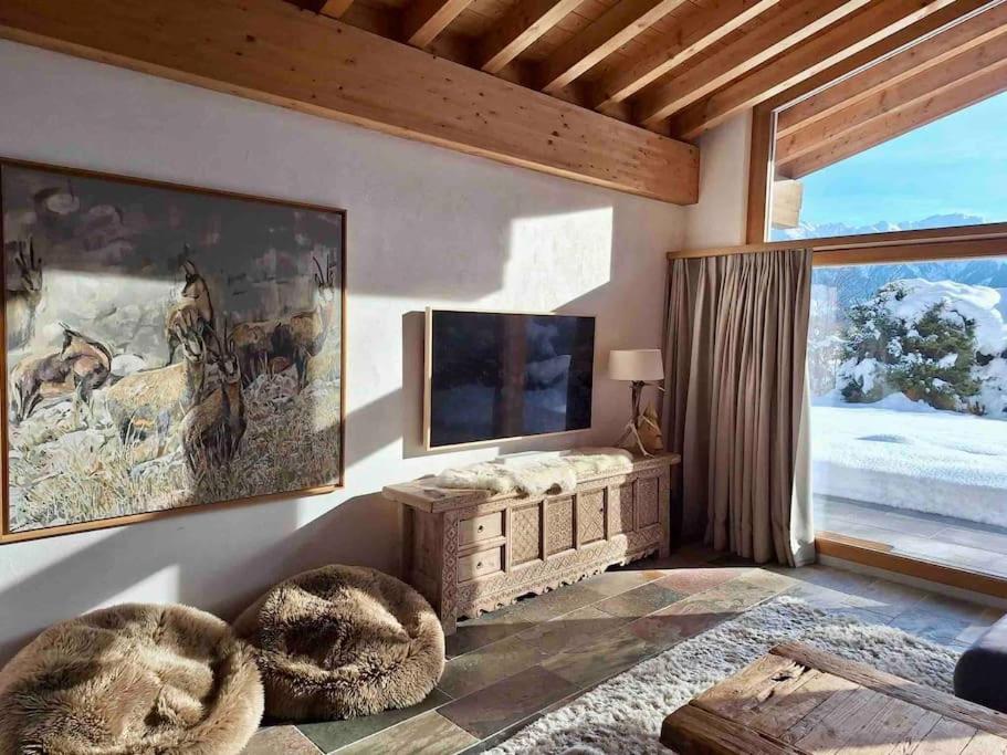 Luxury Chalet in Laax with Stunning Views