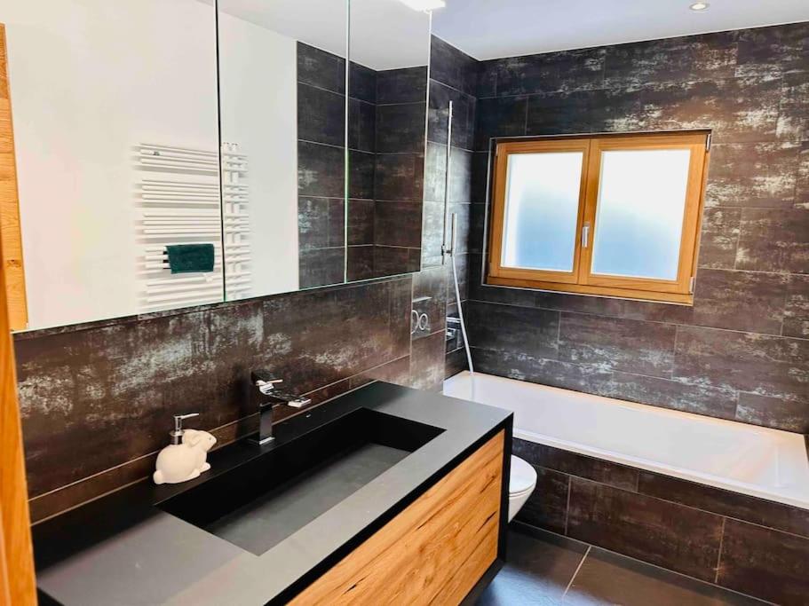 Luxury Chalet in Laax with Stunning Views