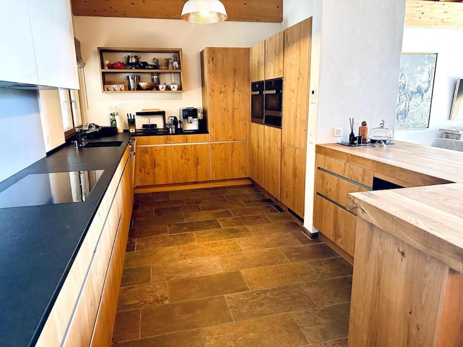 Luxury Chalet in Laax with Stunning Views