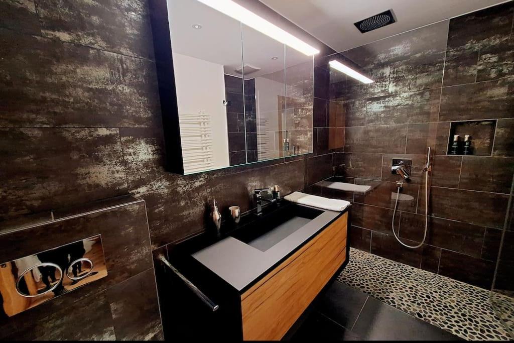 Luxury Chalet in Laax with Stunning Views
