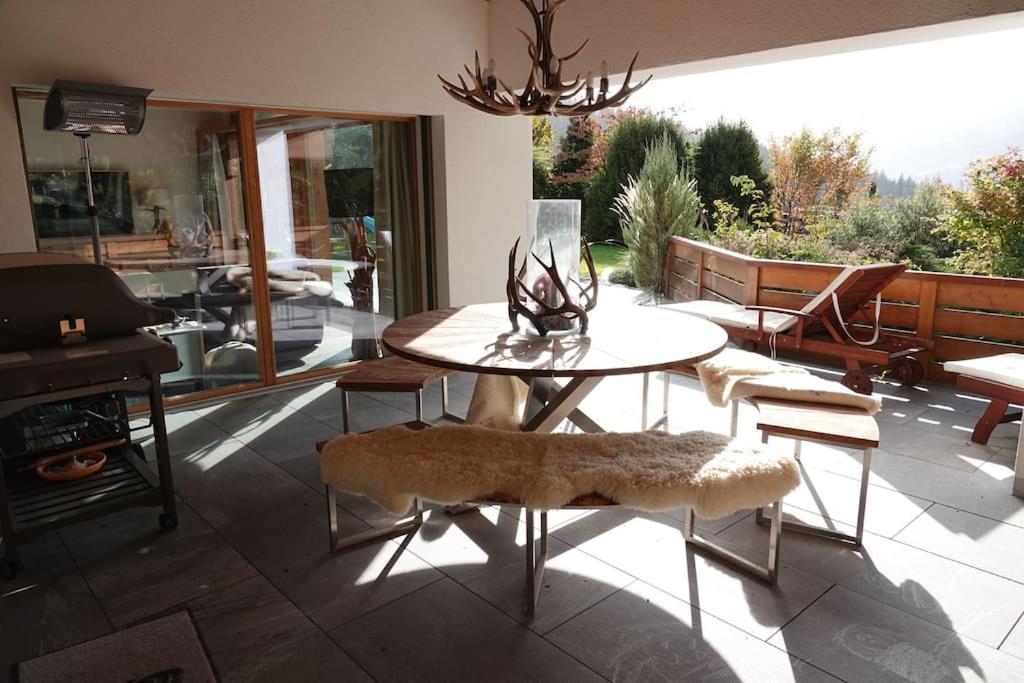Luxury Chalet in Laax with Stunning Views