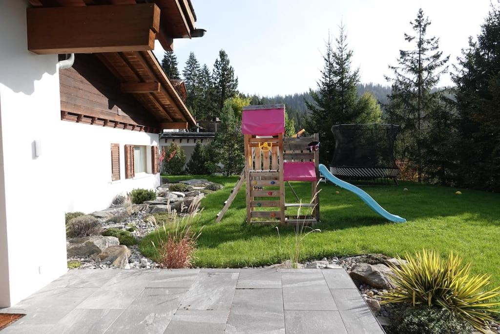 Luxury Chalet in Laax with Stunning Views