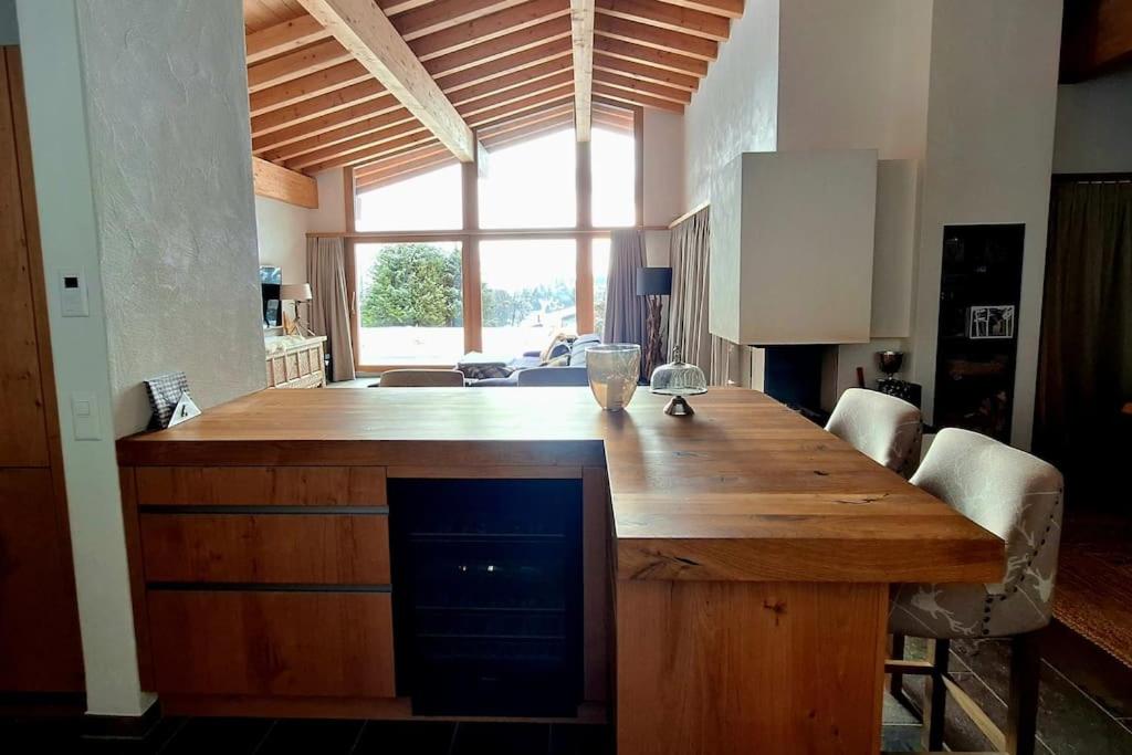 Luxury Chalet in Laax with Stunning Views