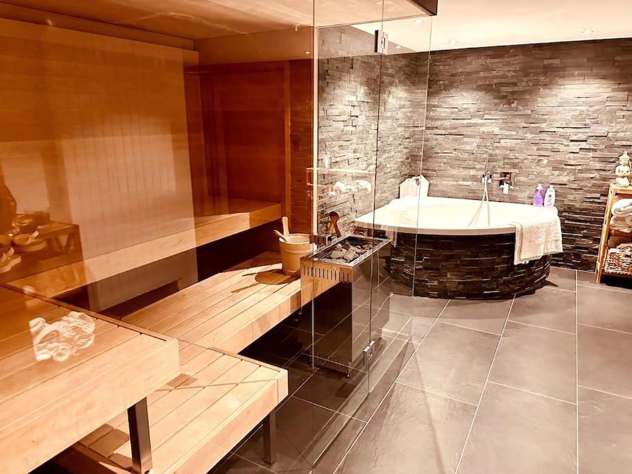 Luxury Chalet in Laax with Stunning Views