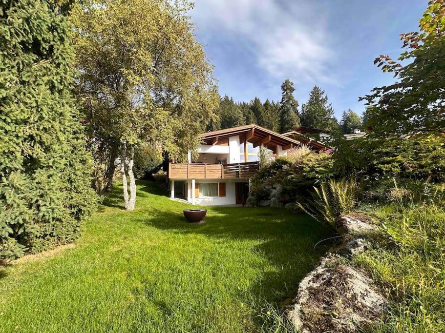 Luxury Chalet in Laax with Stunning Views