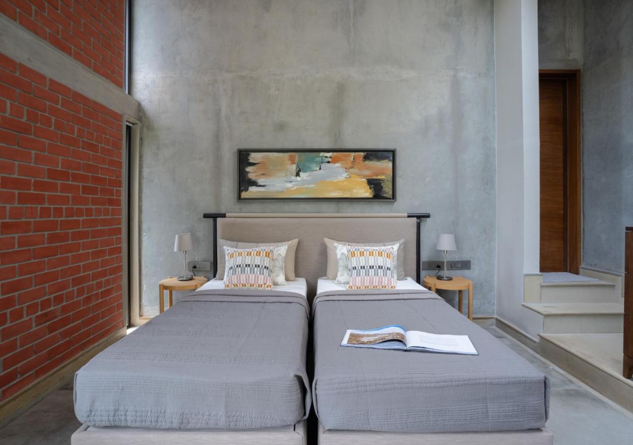 LohonoStays Villa Amani 8A
