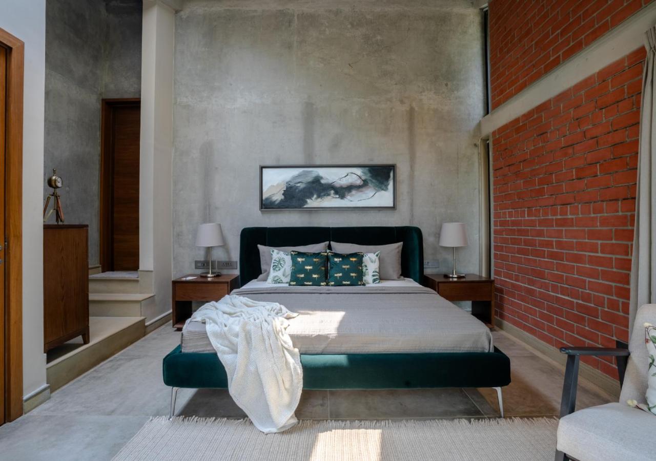 LohonoStays Villa Amani 8A