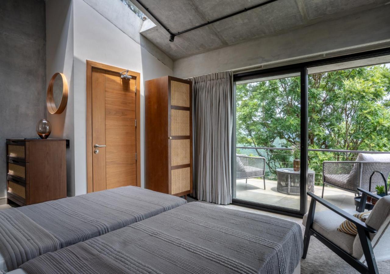 LohonoStays Villa Amani 8A
