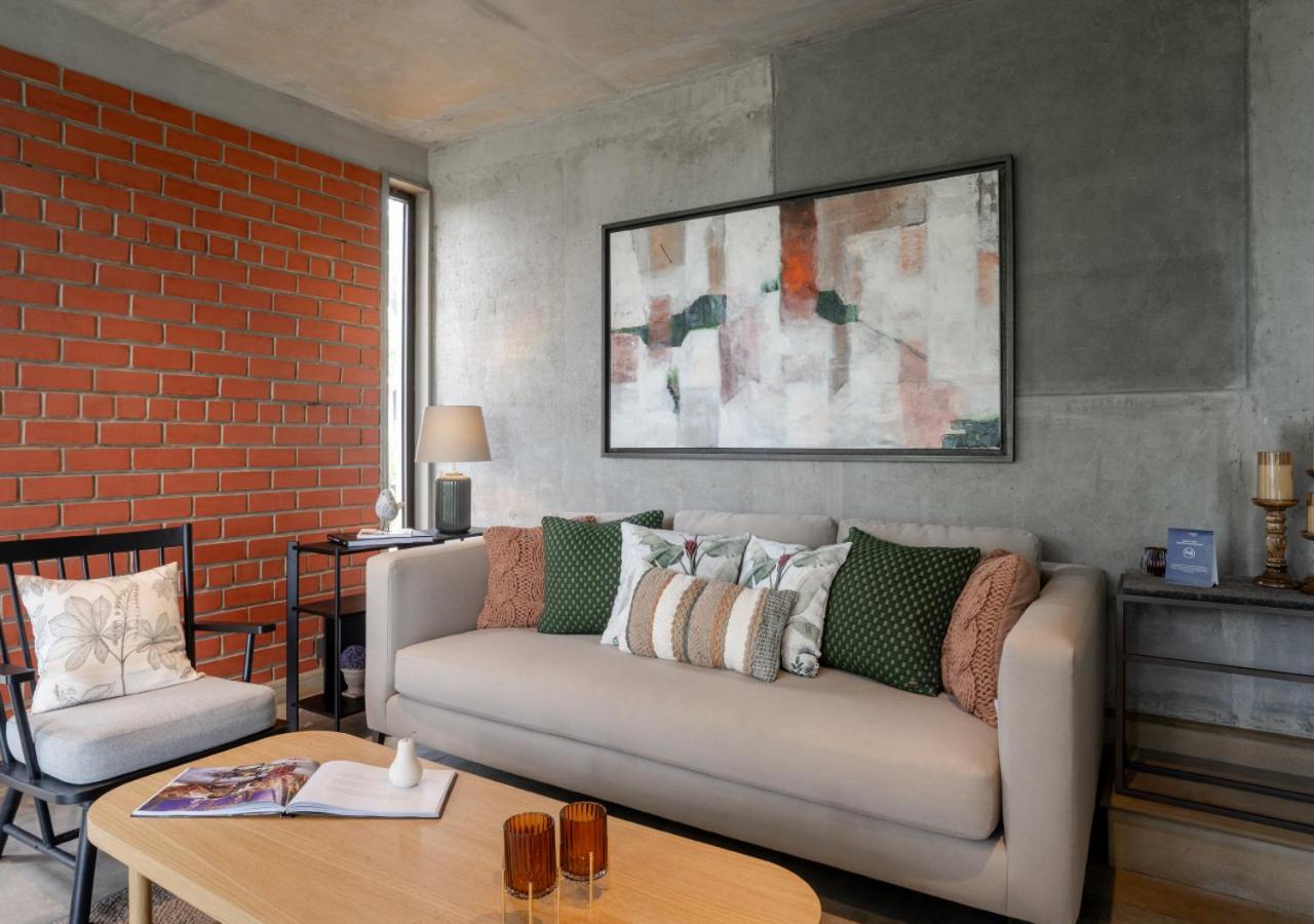 LohonoStays Villa Amani 8A
