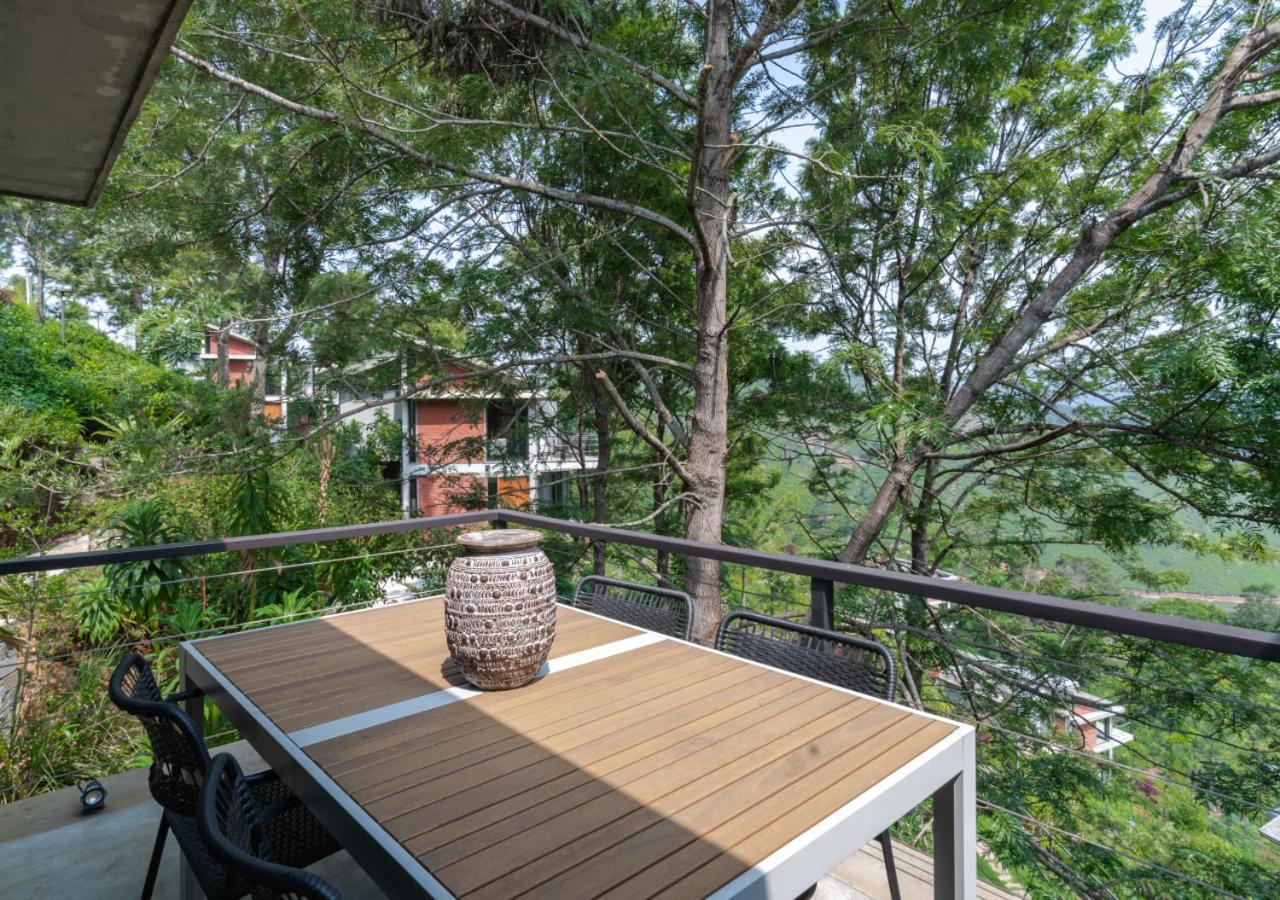 LohonoStays Villa Amani 8A